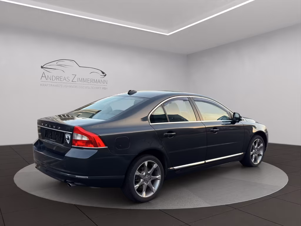 Volvo S80