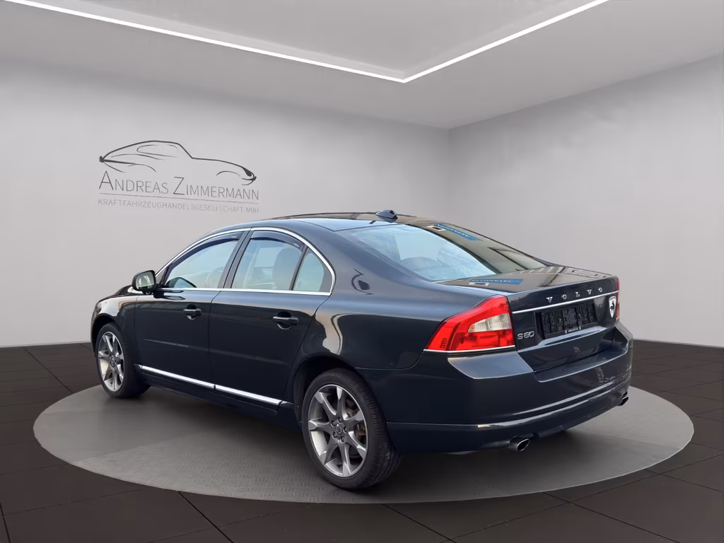 Volvo S80