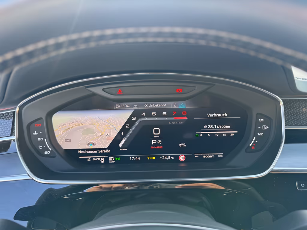 Audi S8