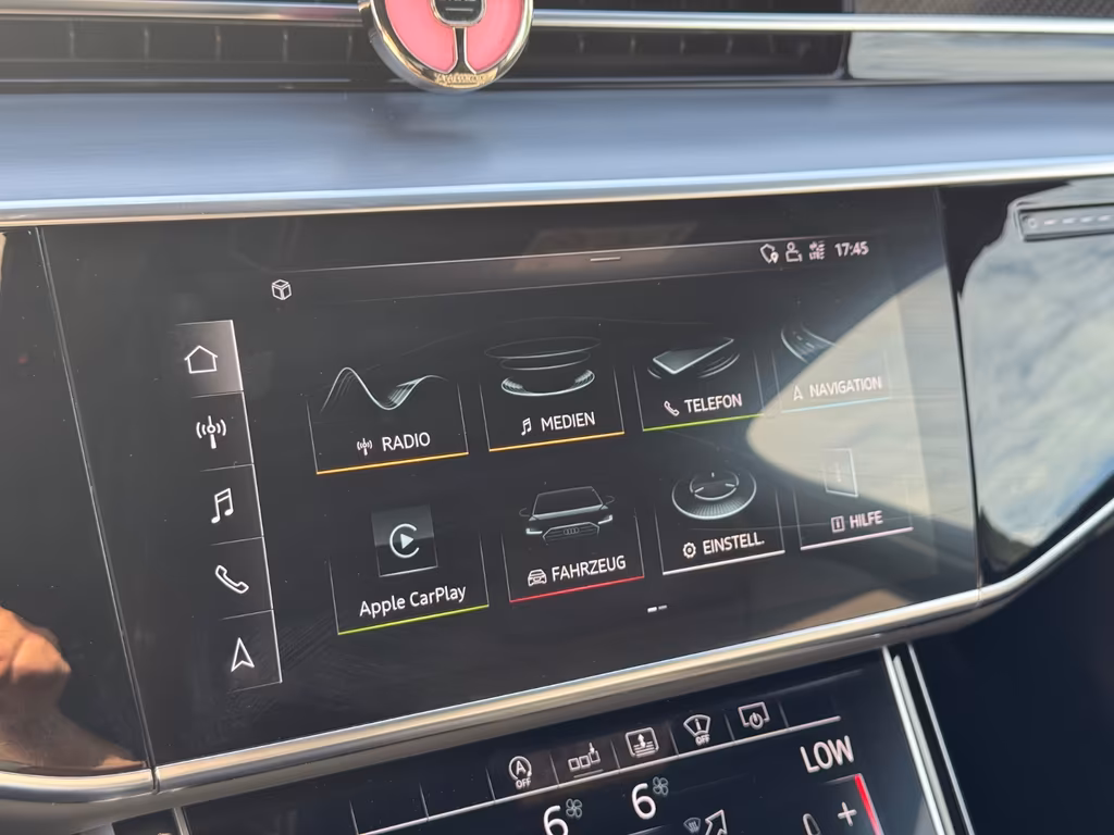 Audi S8