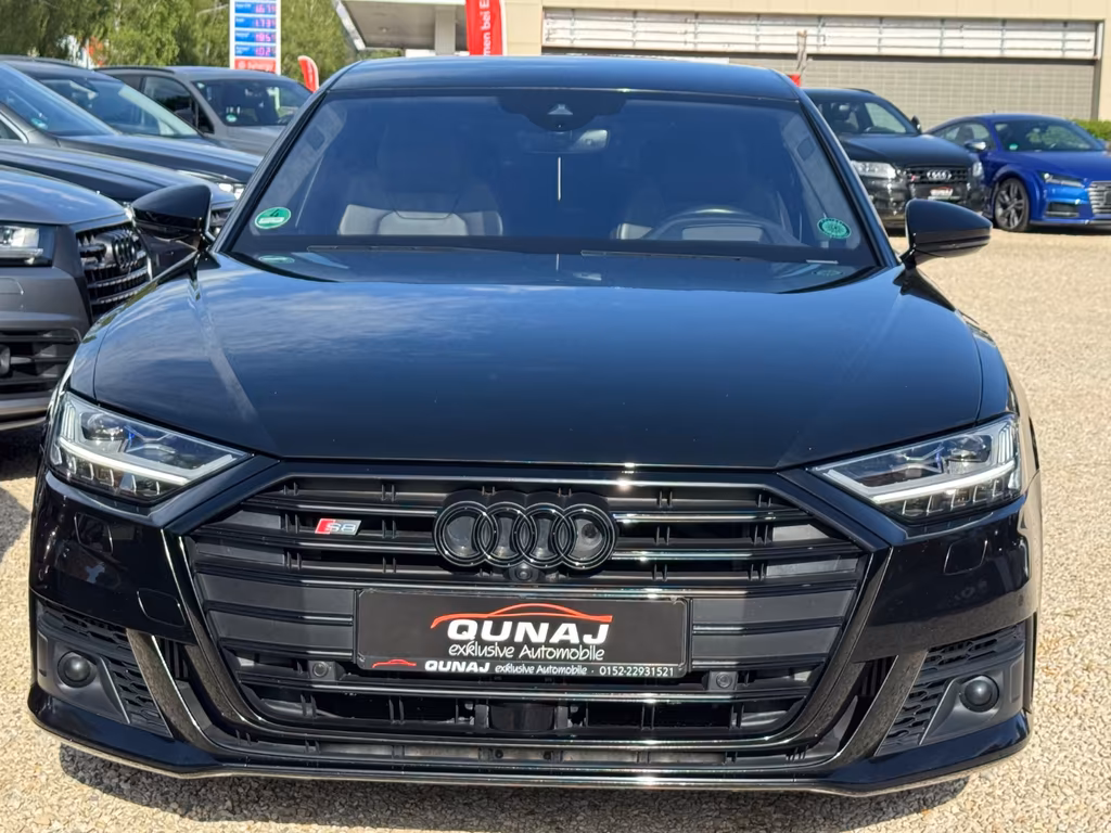 Audi S8