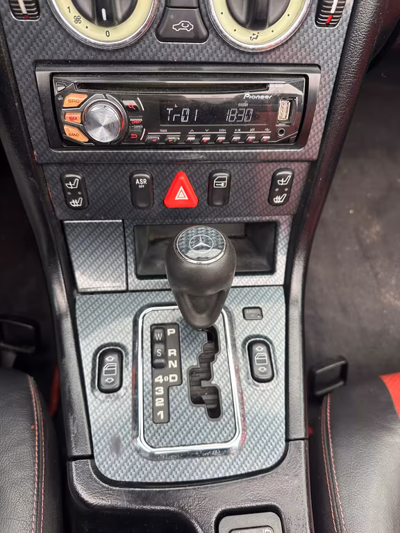 Mercedes-Benz SLK 230