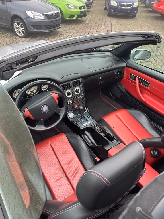 Mercedes-Benz SLK 230
