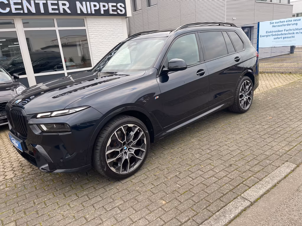 BMW X7