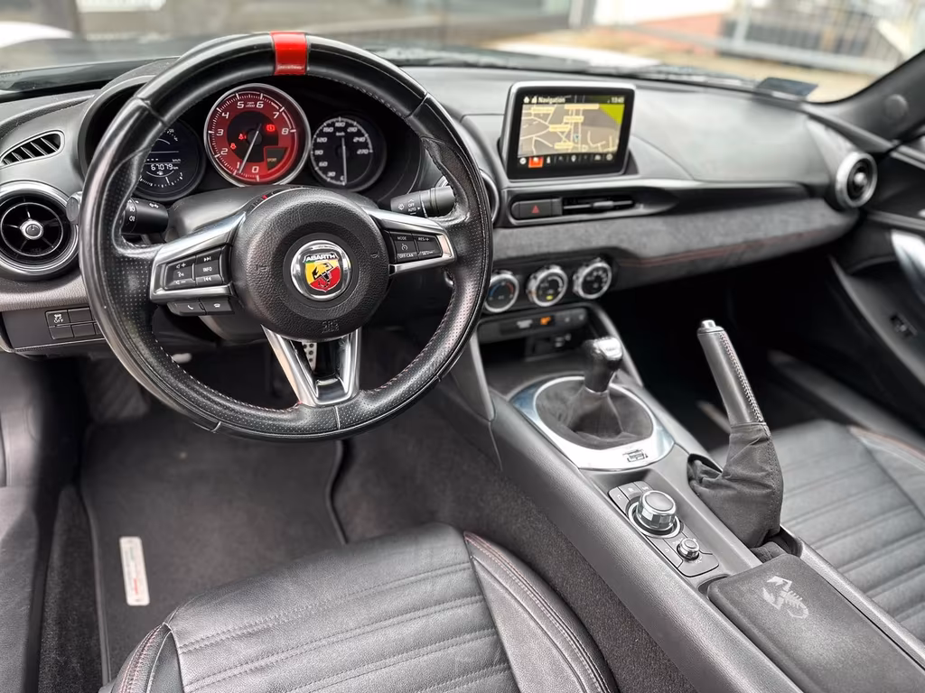 Abarth 124 Spider