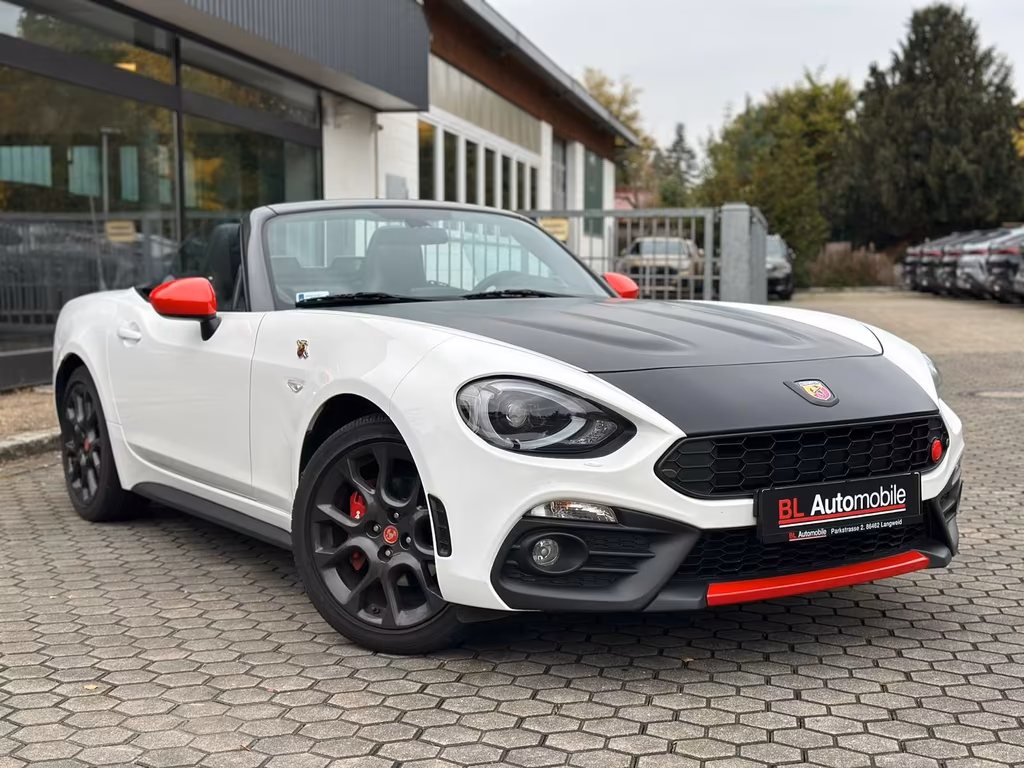 Abarth 124 Spider