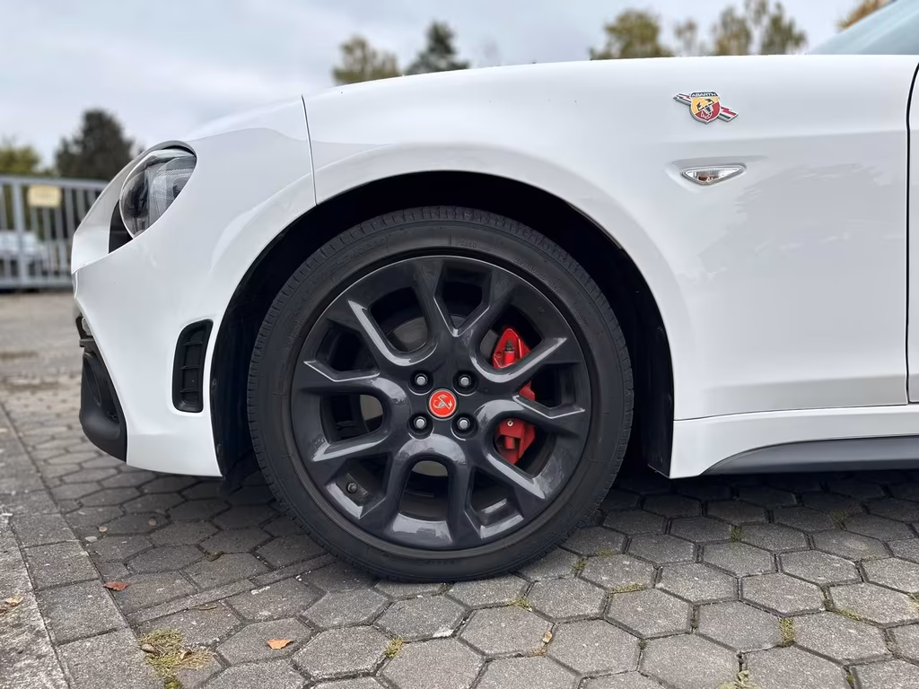 Abarth 124 Spider