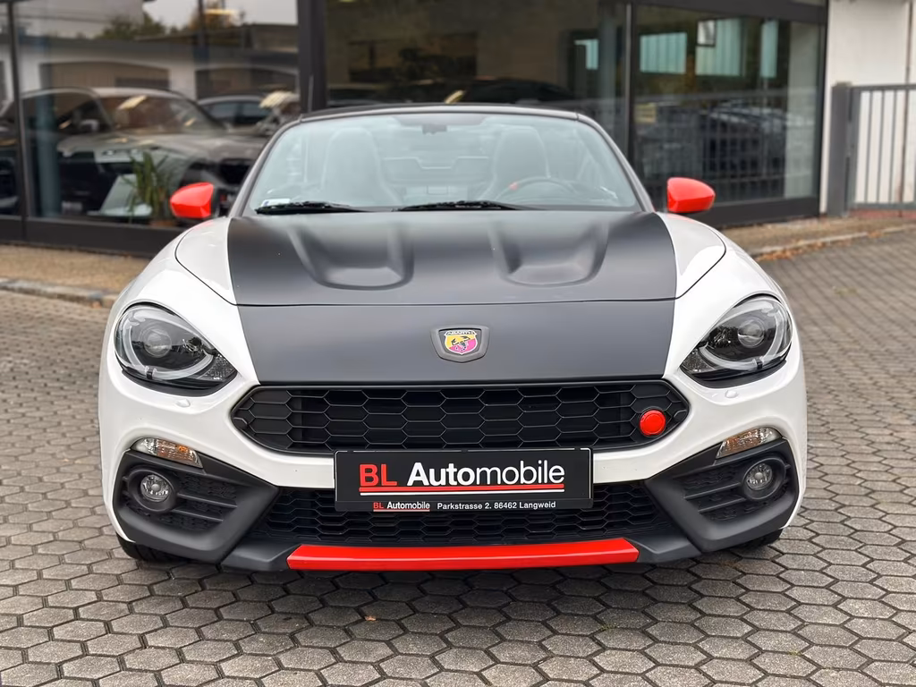 Abarth 124 Spider