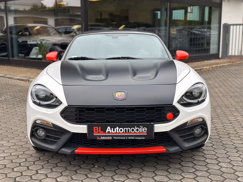 Abarth 124 Spider