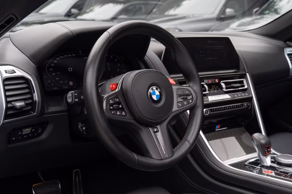 BMW M8