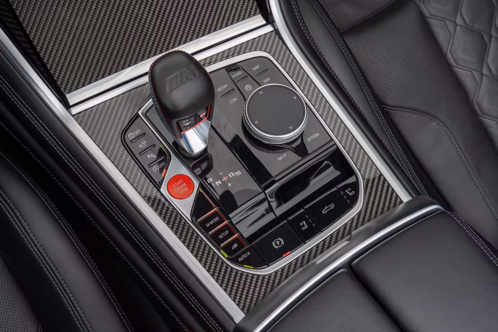 BMW M8