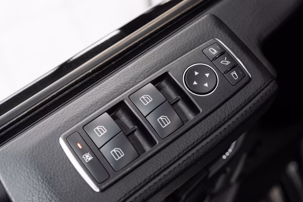 Mercedes-Benz G 500