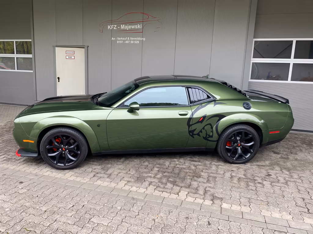 Dodge Challenger