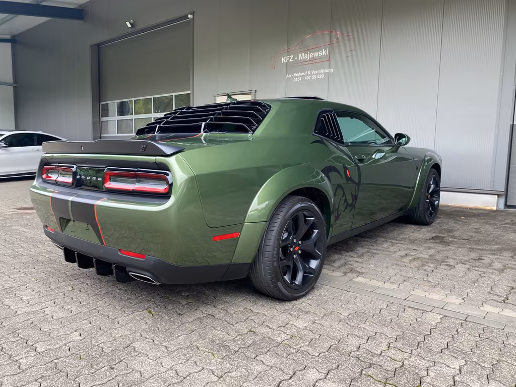 Dodge Challenger