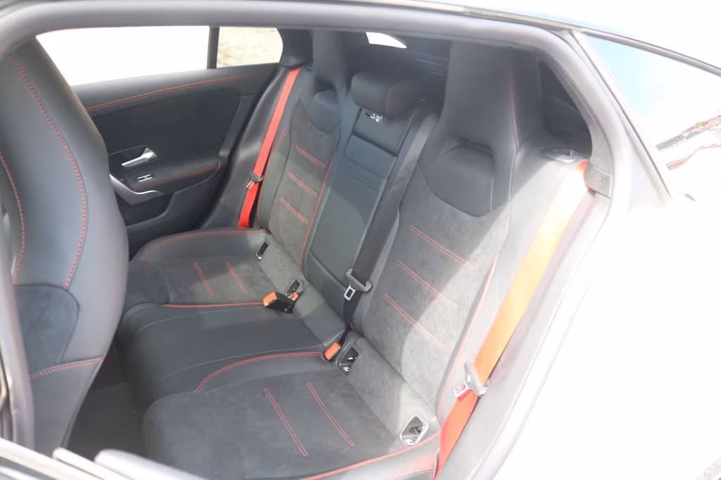 Mercedes-Benz CLA 35 AMG Shooting Brake
