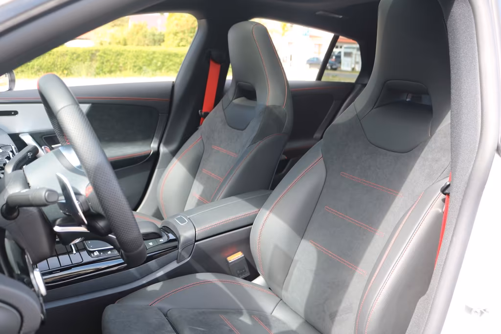Mercedes-Benz CLA 35 AMG Shooting Brake