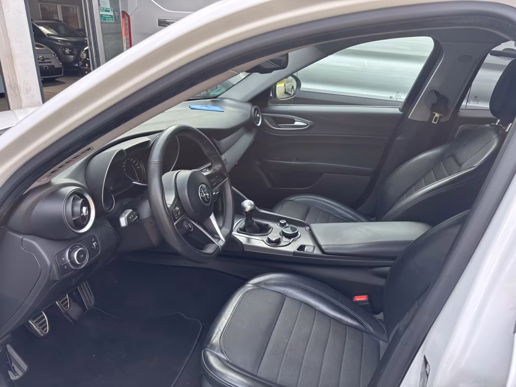 Alfa Romeo Giulia