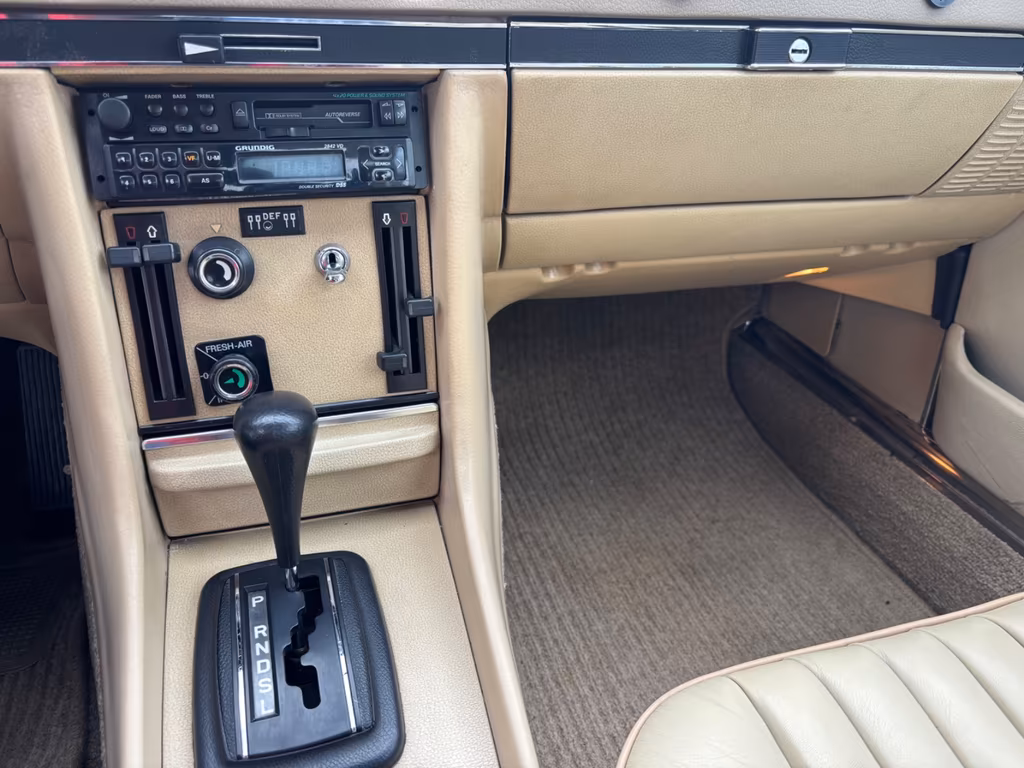 Mercedes-Benz 280