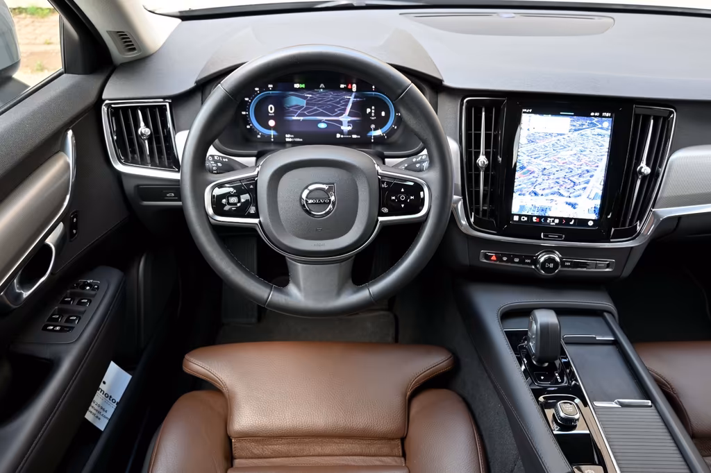 Volvo V90 Cross Country