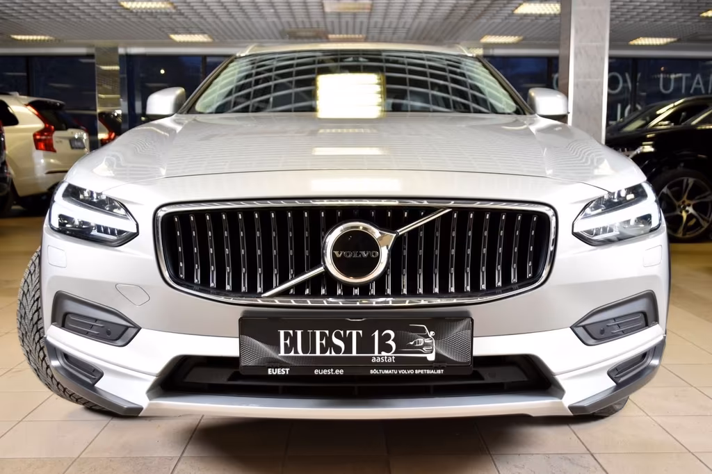Volvo V90 Cross Country