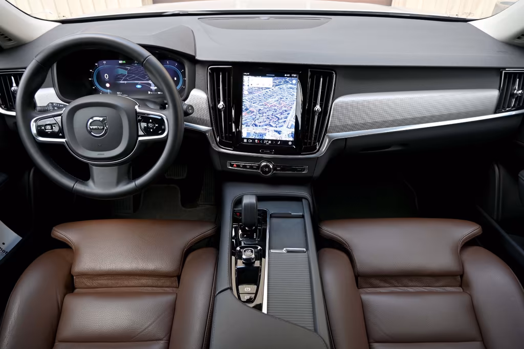 Volvo V90 Cross Country
