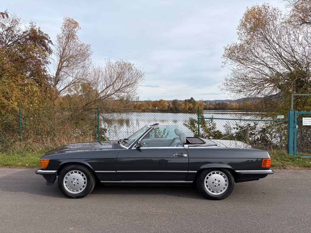 Mercedes-Benz SL 300