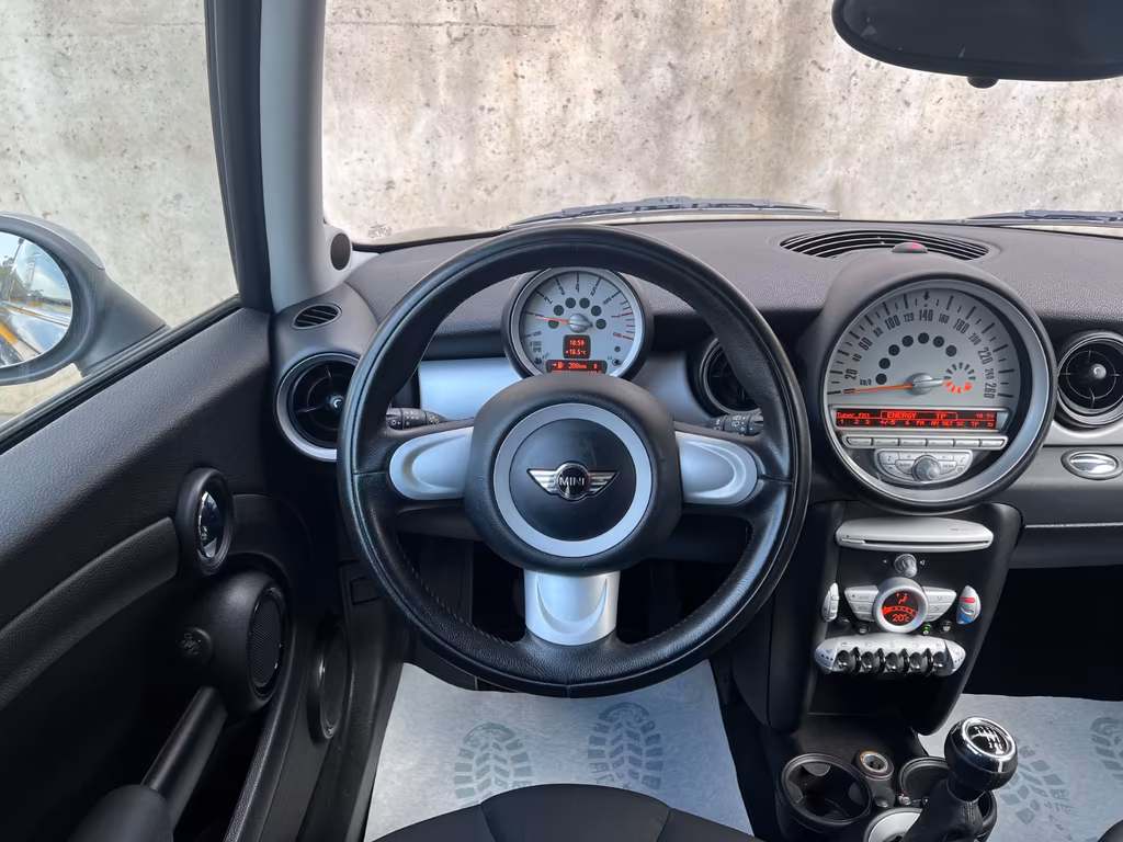 MINI Cooper Clubman
