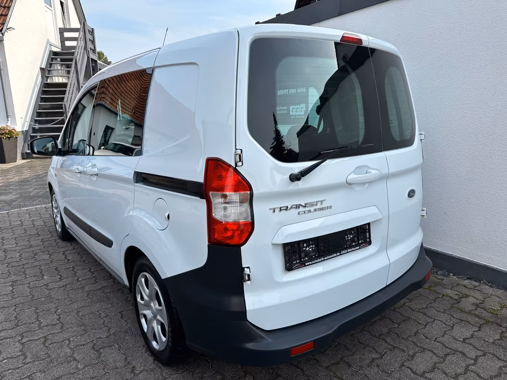 Ford Courier