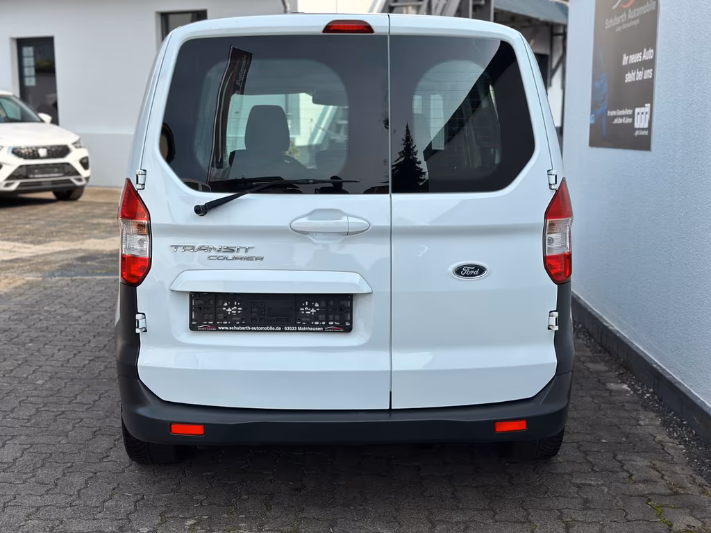 Ford Courier