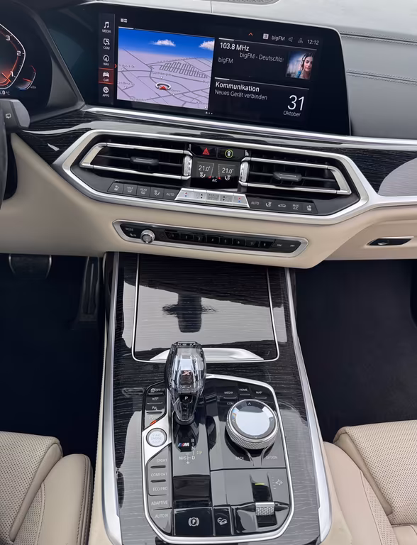 BMW X7 M50