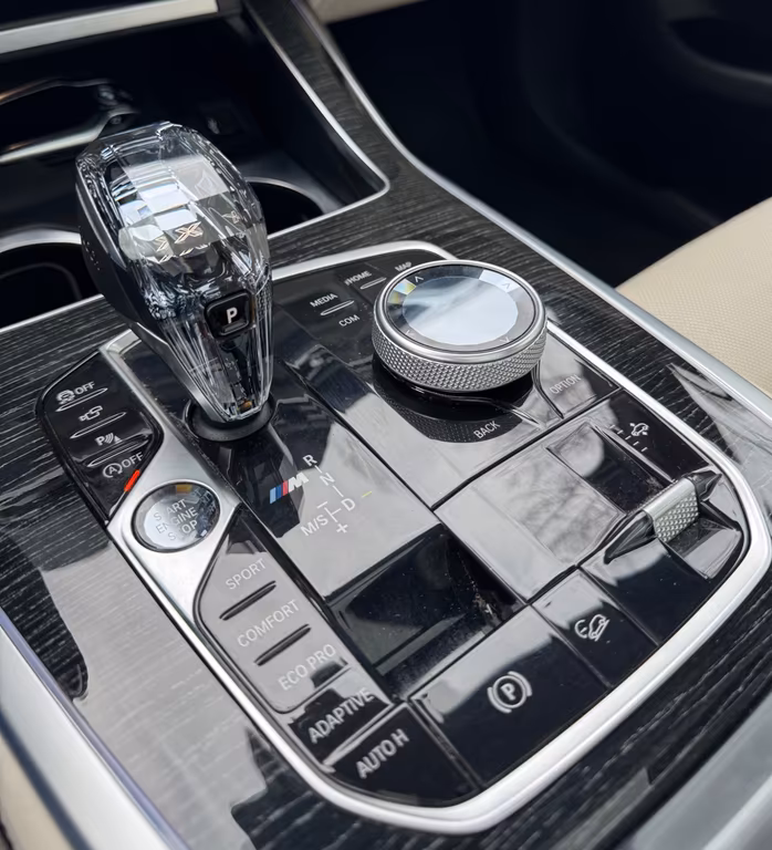 BMW X7 M50