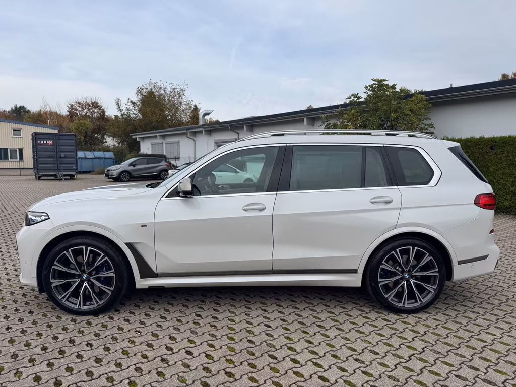 BMW X7 M50