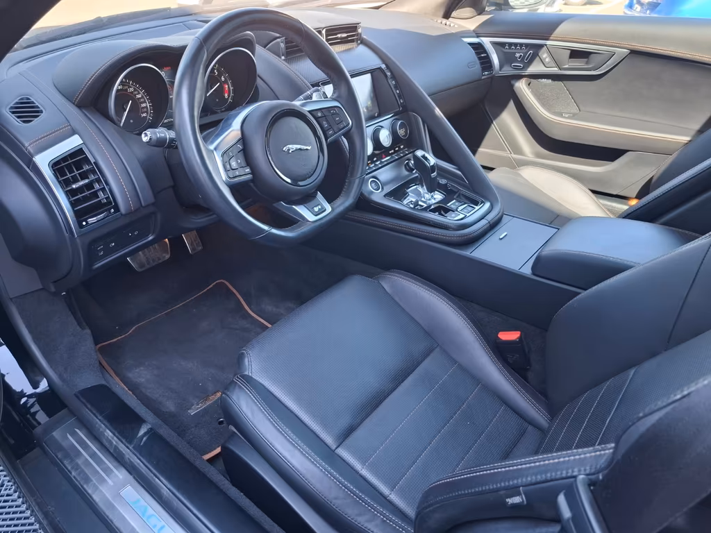 Jaguar F-Type