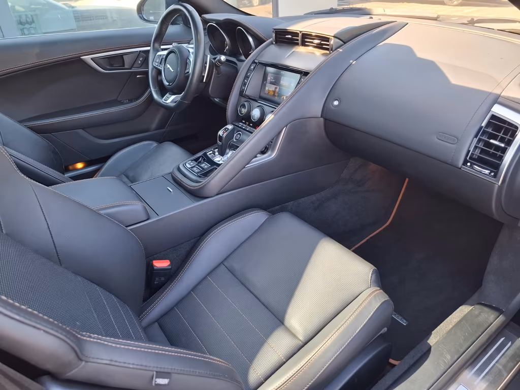 Jaguar F-Type