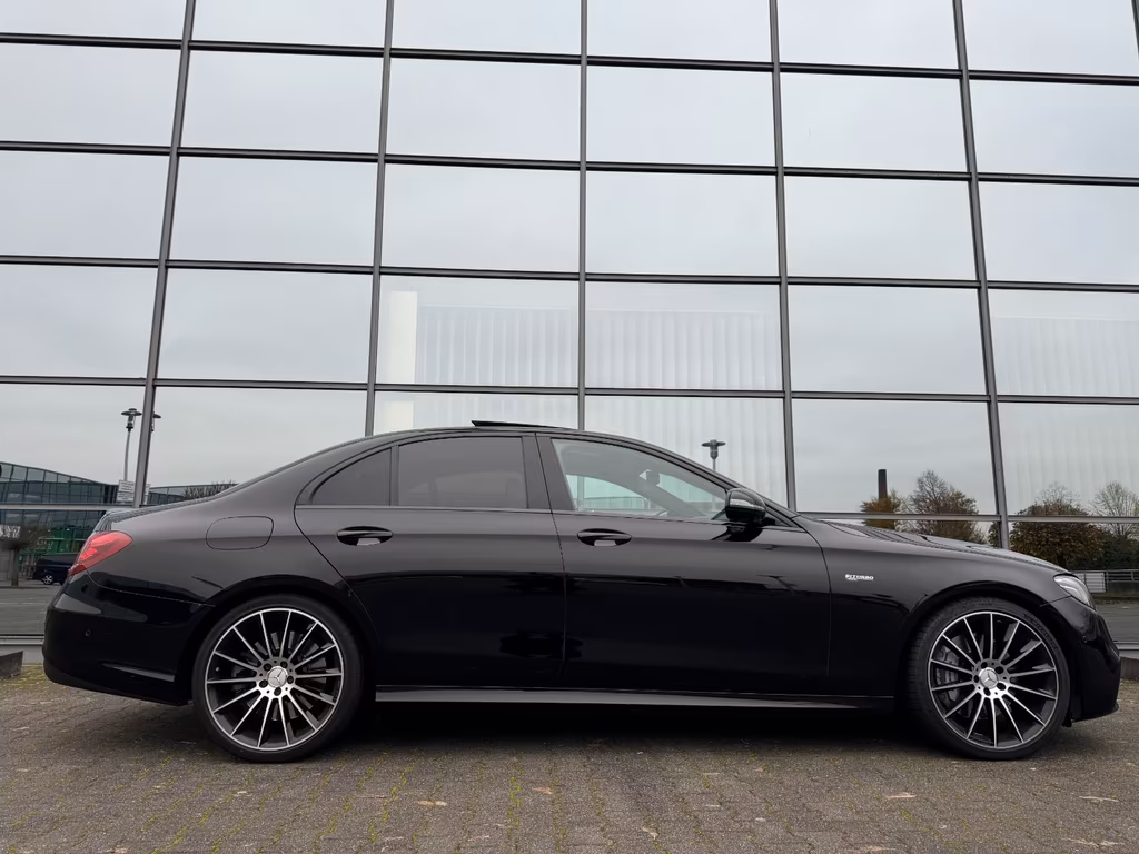 Mercedes-Benz E 43 AMG