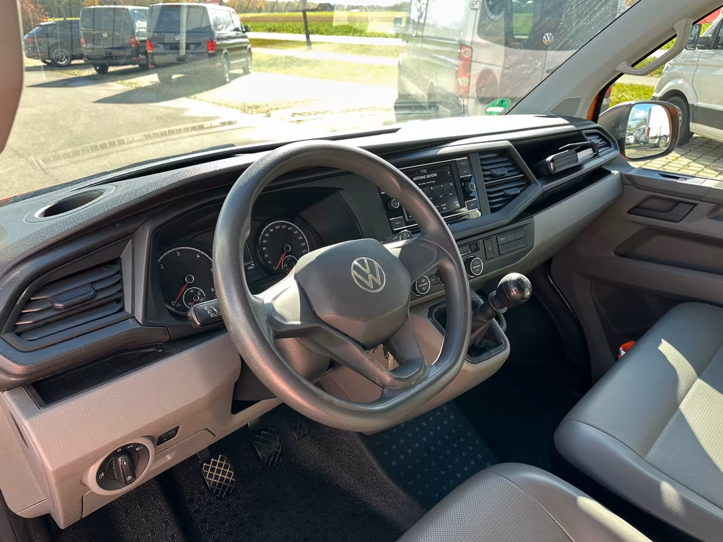 Volkswagen T6 Caravelle