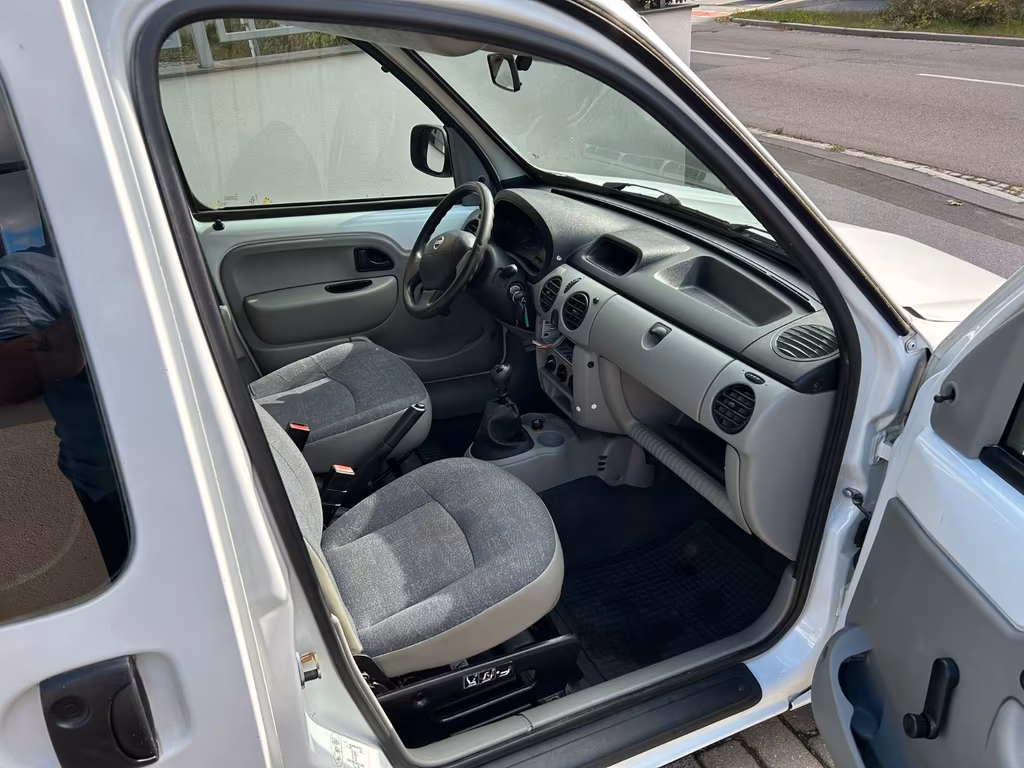 Nissan Kubistar