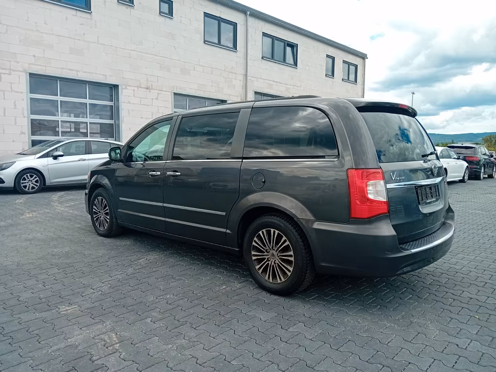 Lancia Voyager