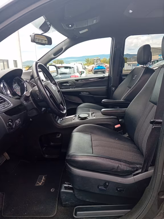 Lancia Voyager
