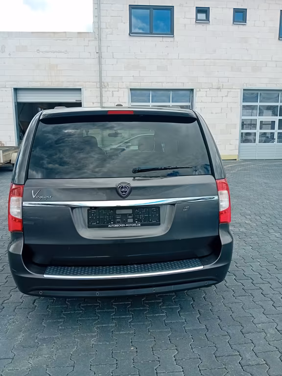 Lancia Voyager