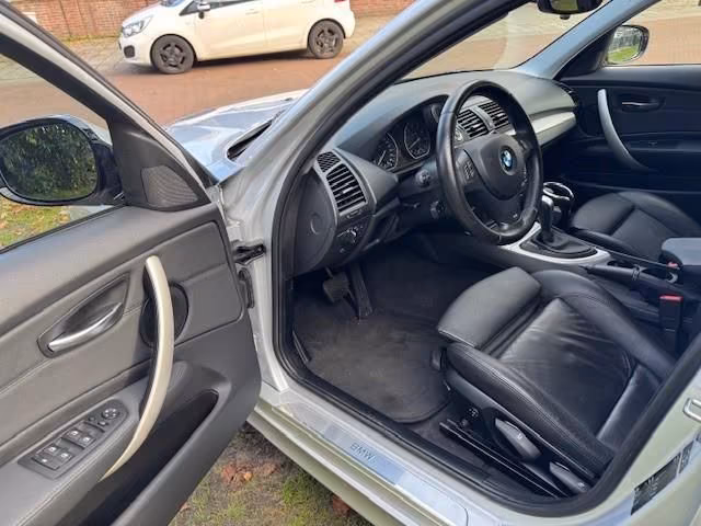 BMW 130