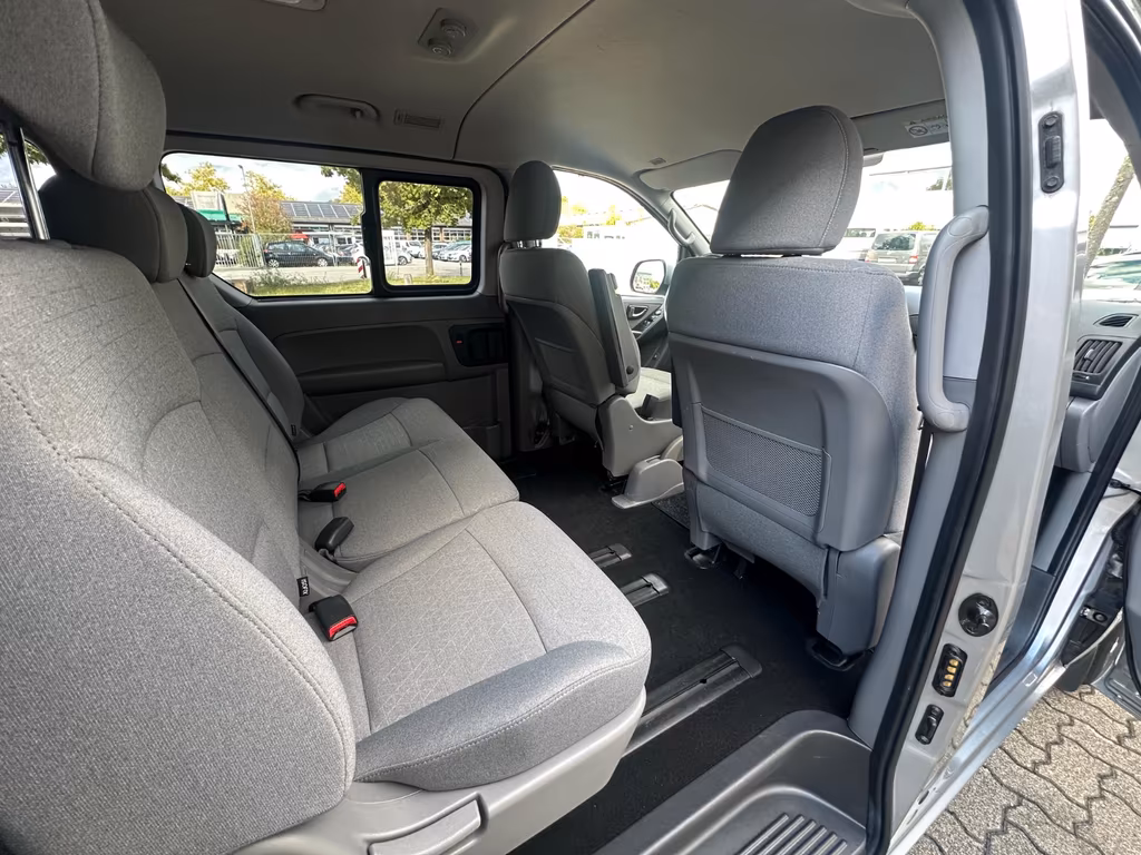 Hyundai H-1