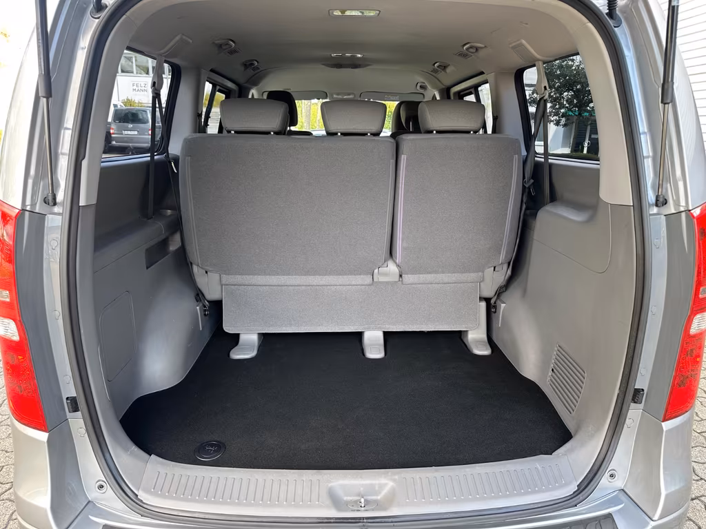 Hyundai H-1