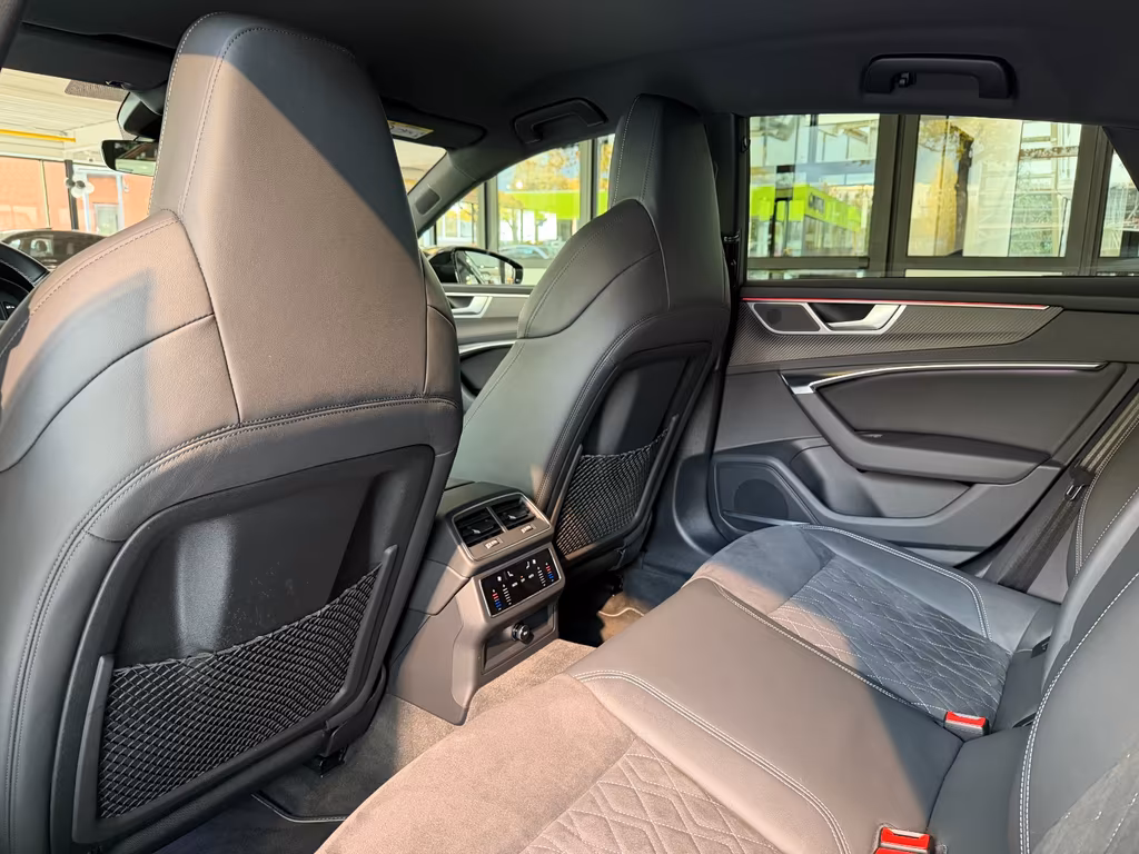 Audi S7