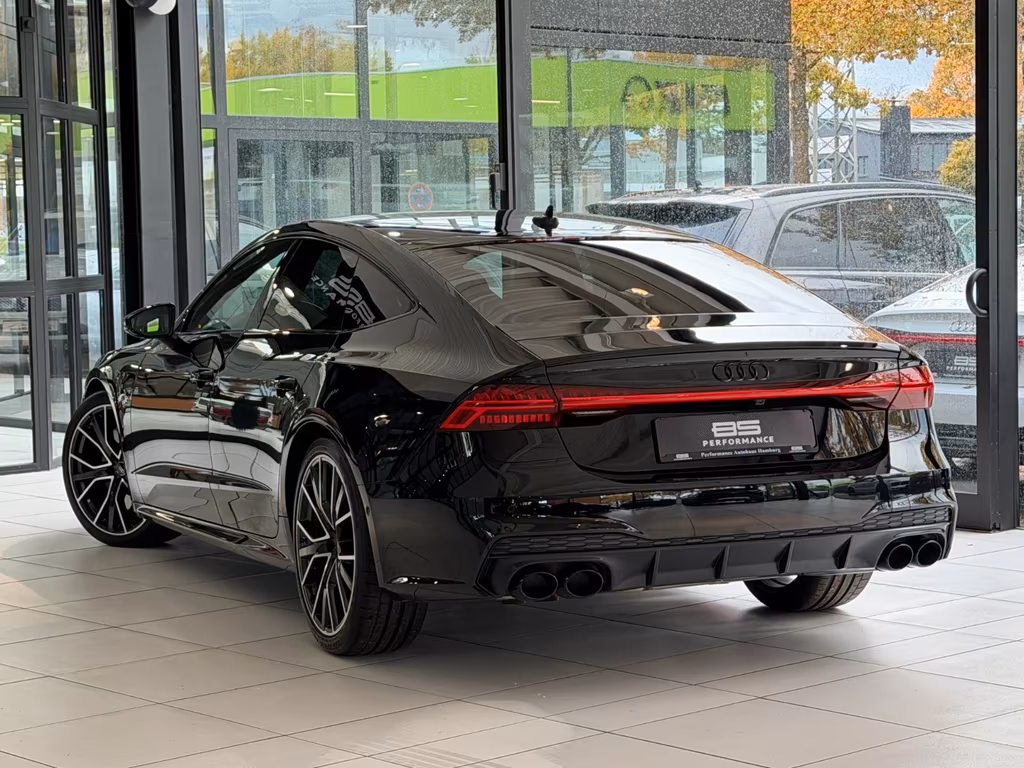 Audi S7