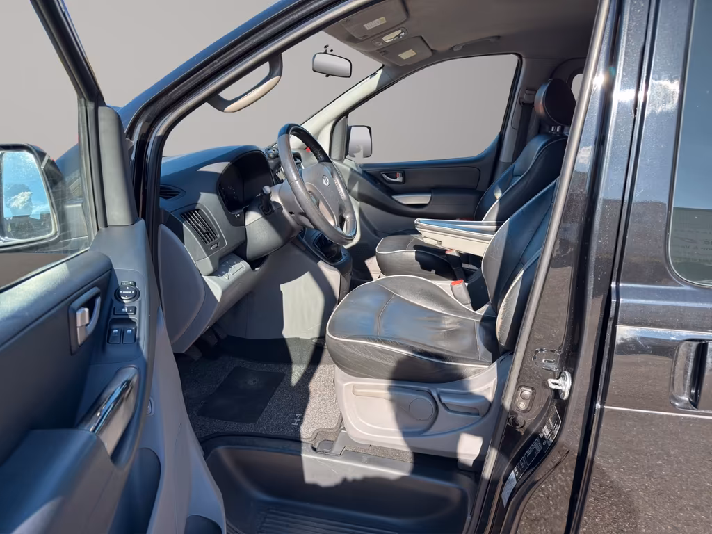 Hyundai H-1