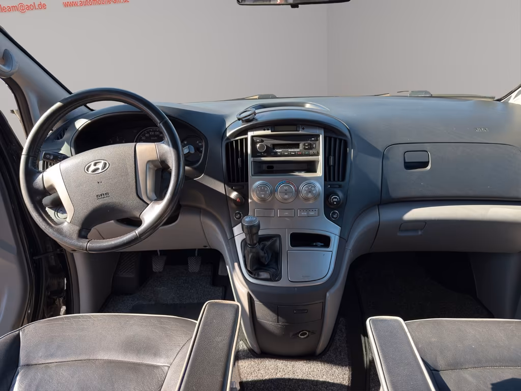 Hyundai H-1