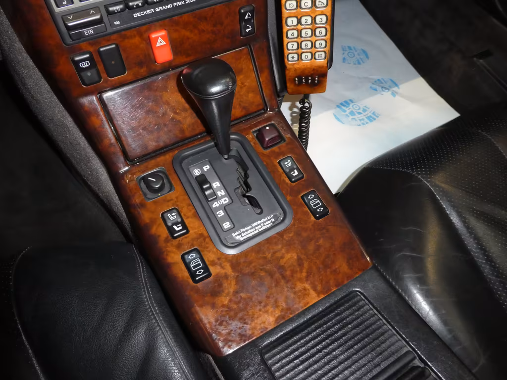 Mercedes-Benz SL 320