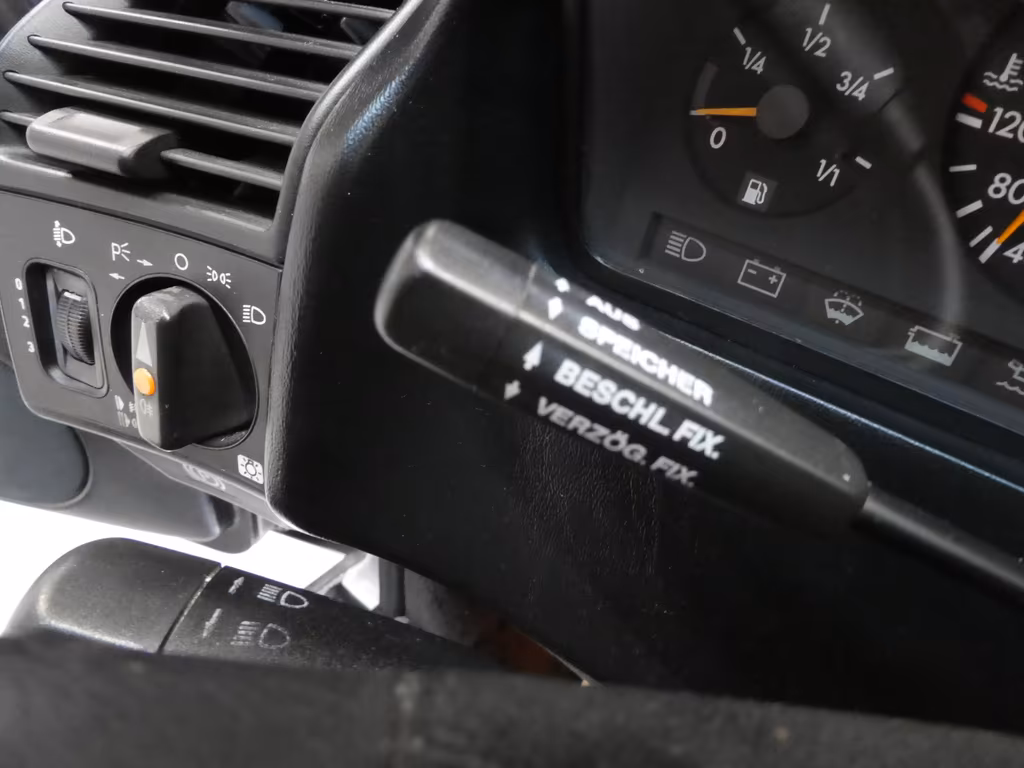Mercedes-Benz SL 320