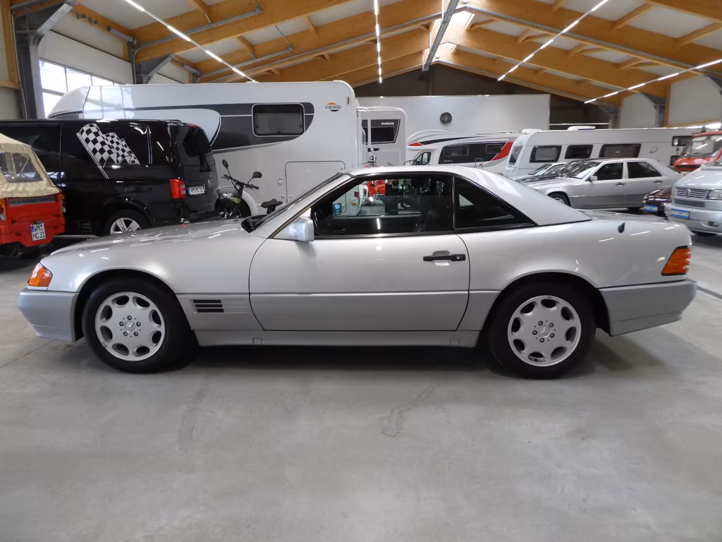 Mercedes-Benz SL 320